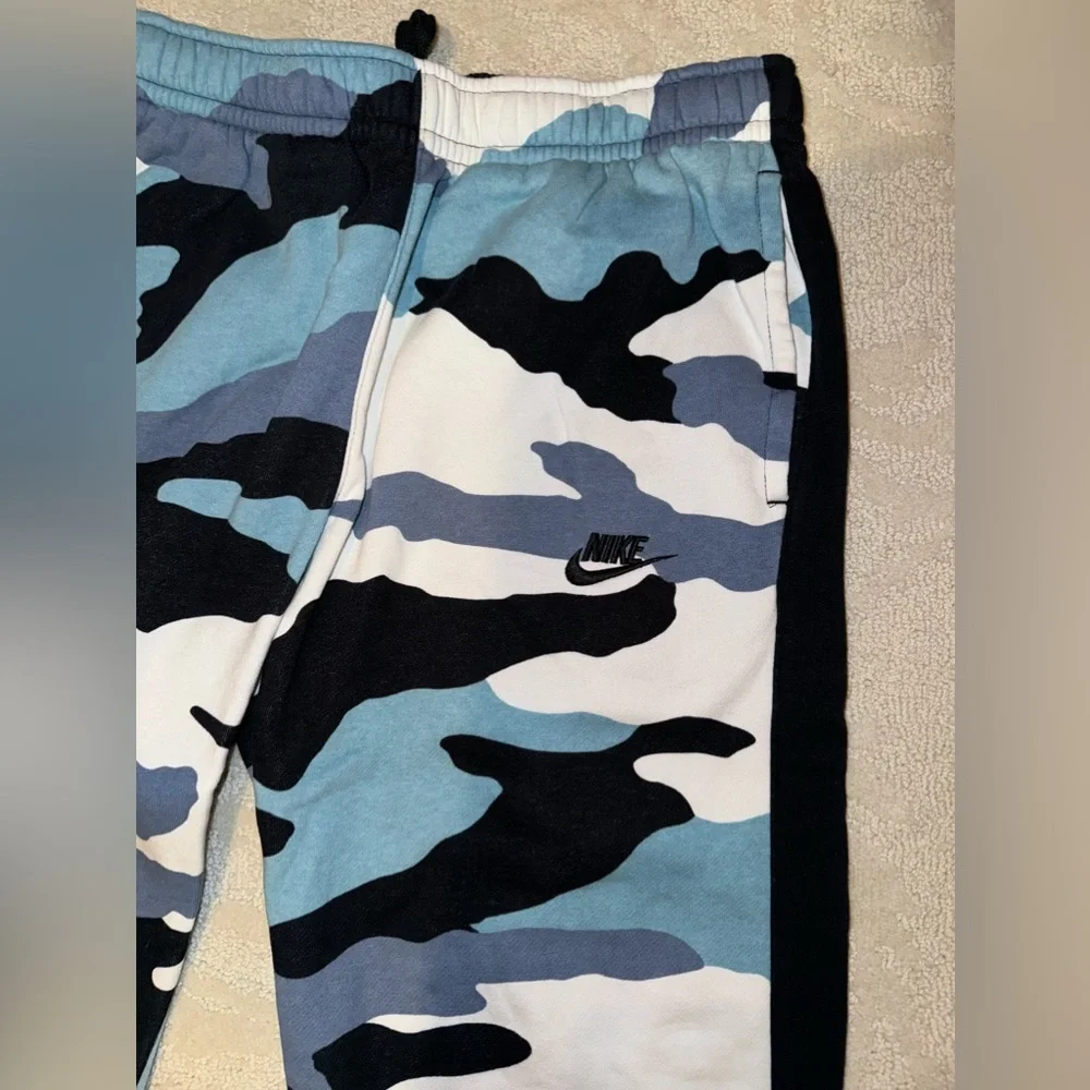 Nike jogging pants - Picture 3 of 5